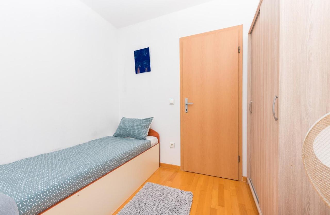 Apartment Sea View In Makarska, Free Parking 外观 照片
