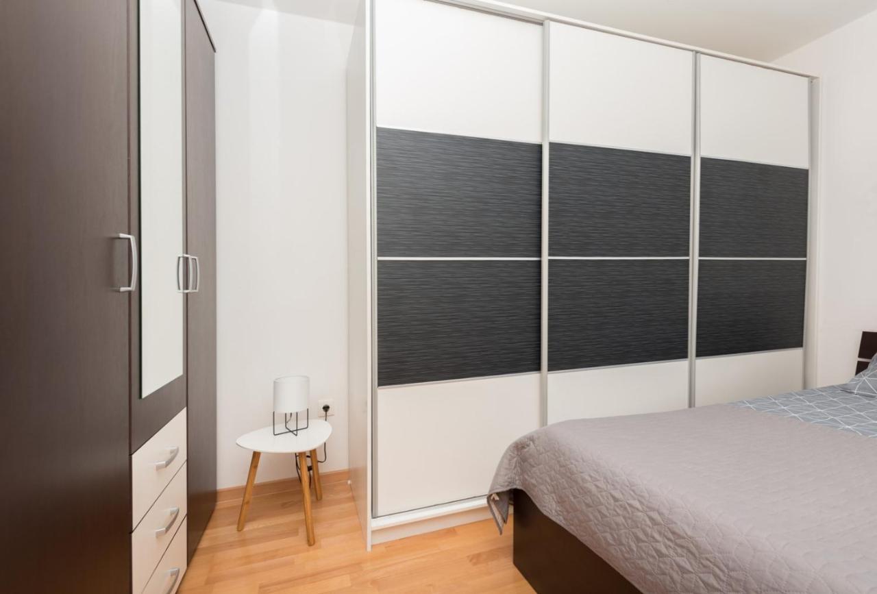 Apartment Sea View In Makarska, Free Parking 外观 照片