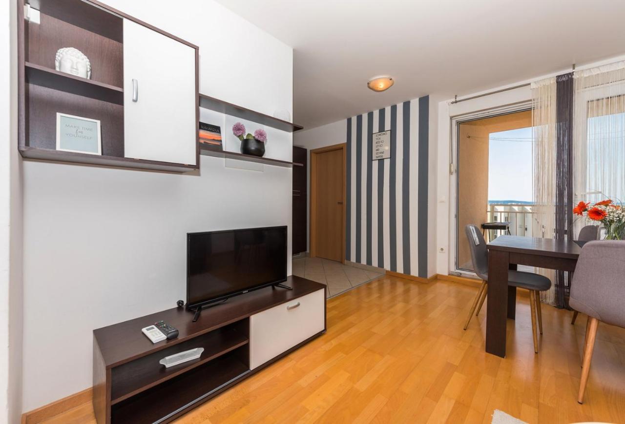 Apartment Sea View In Makarska, Free Parking 外观 照片